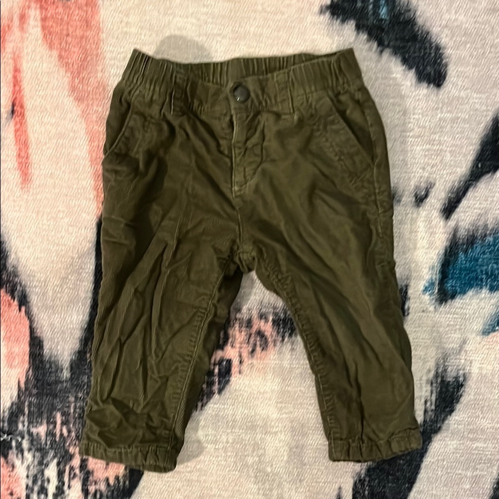 Perfect condition Olive Green Baby GAP corduroy Pants size 12-18M